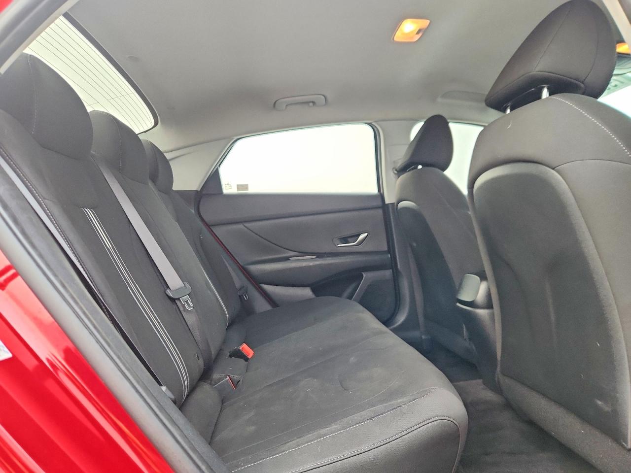 2022 HYUNDAI ELANTRA SEL photo 28