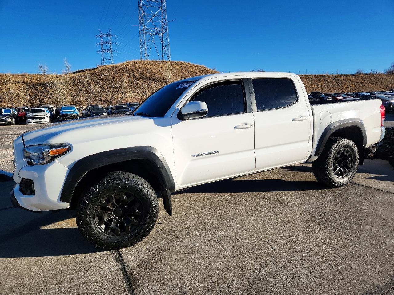 2017 TOYOTA TACOMA