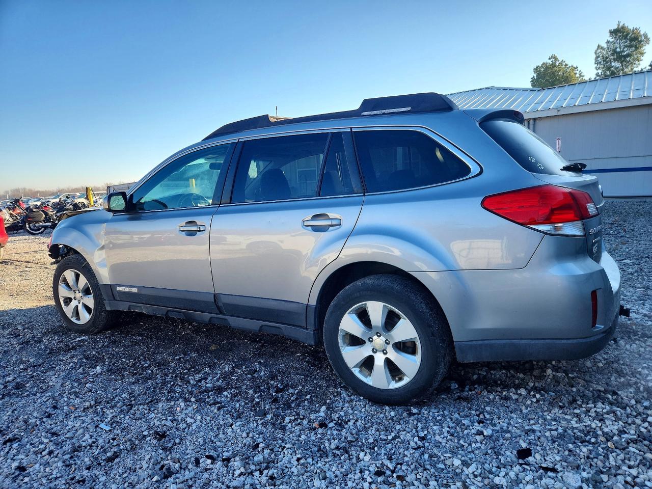 2010 SUBARU OUTBACK 2.5I PREMIUM photo 3