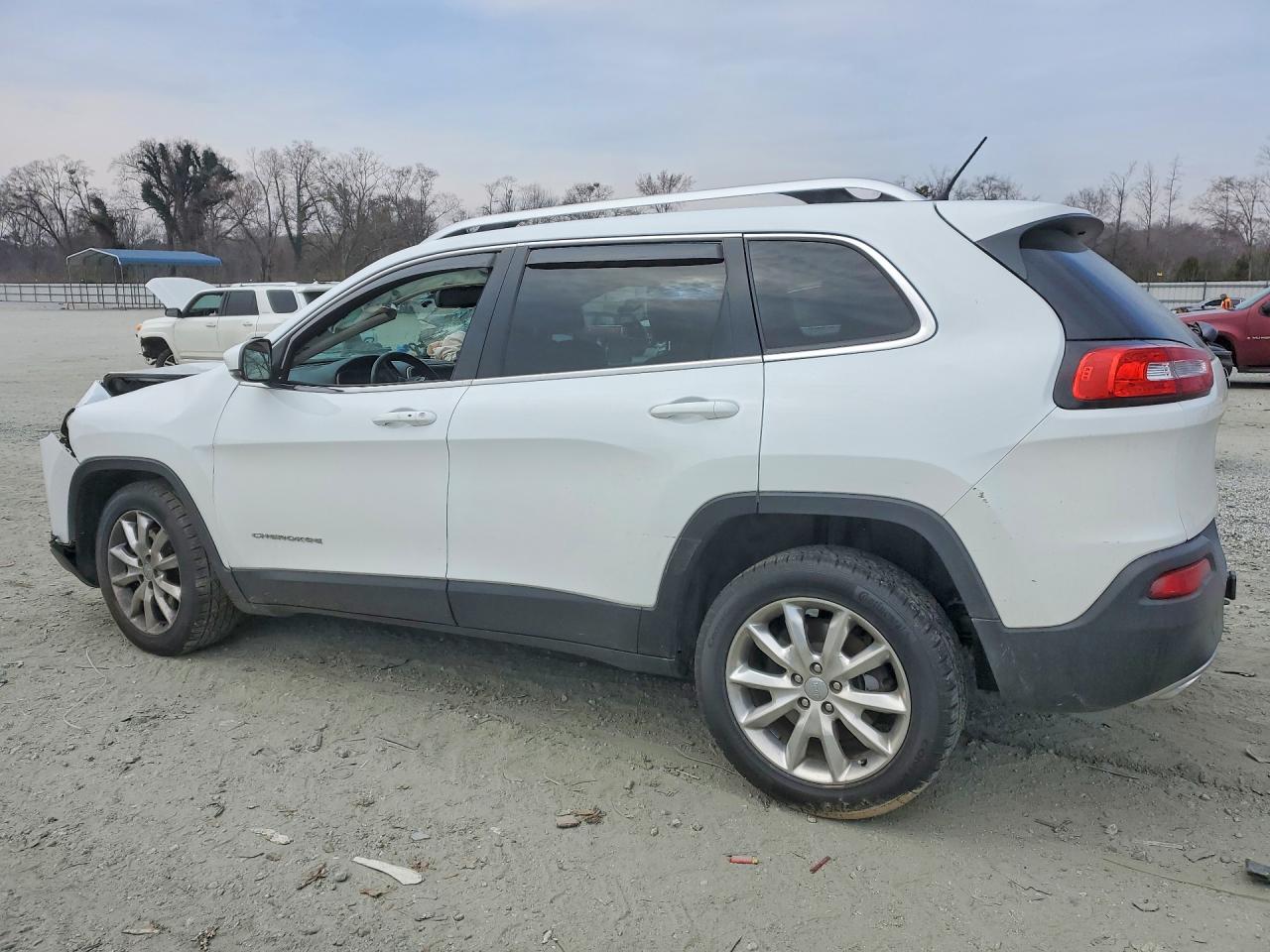 2015 JEEP CHEROKEE LIMITED photo 4