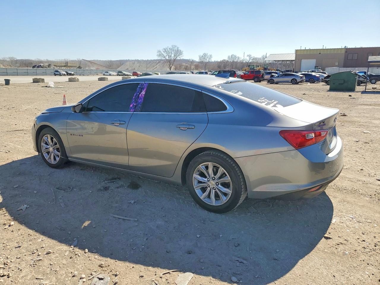 2023 CHEVROLET MALIBU LT photo 3