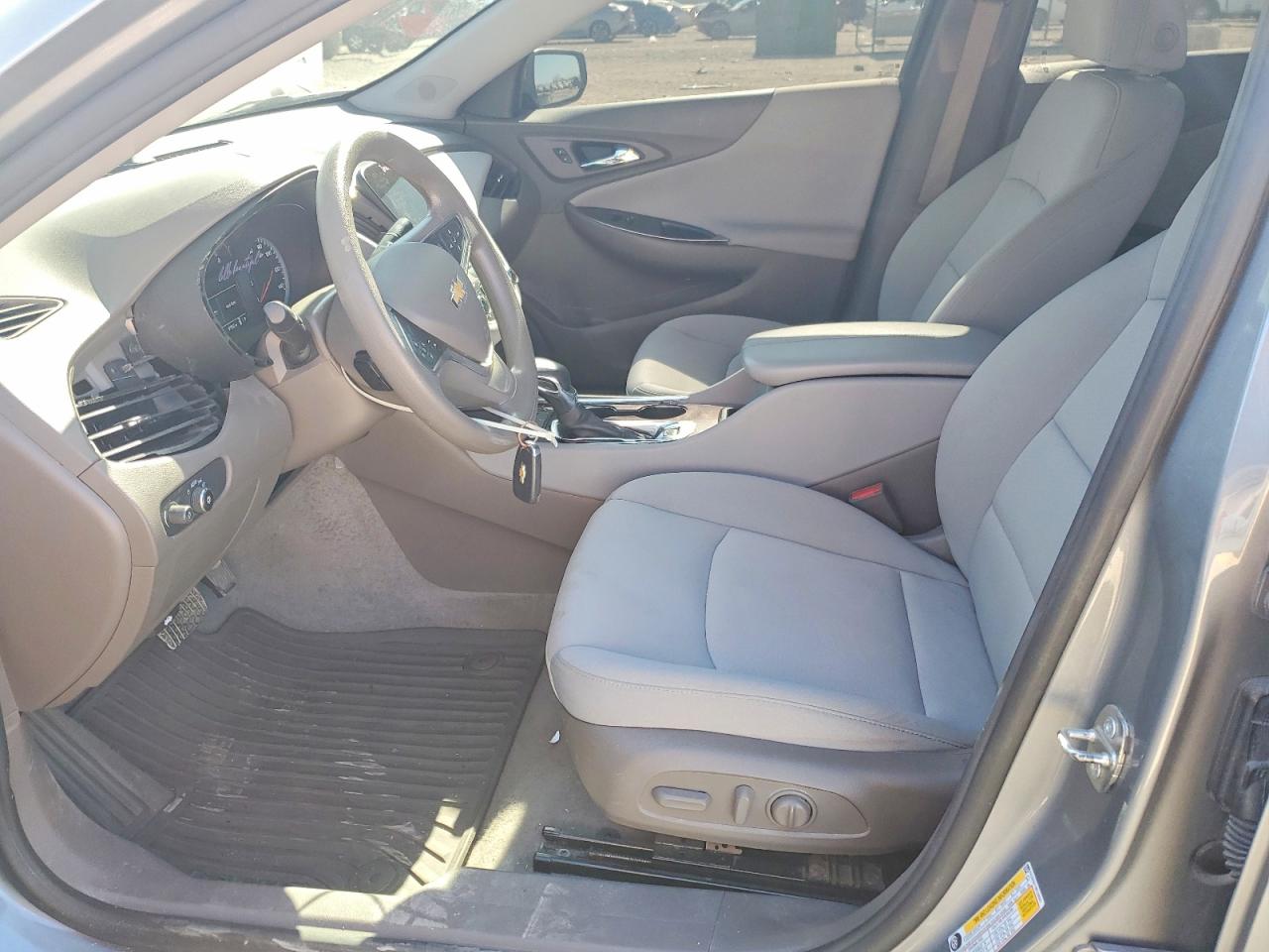 2023 CHEVROLET MALIBU LT photo 13