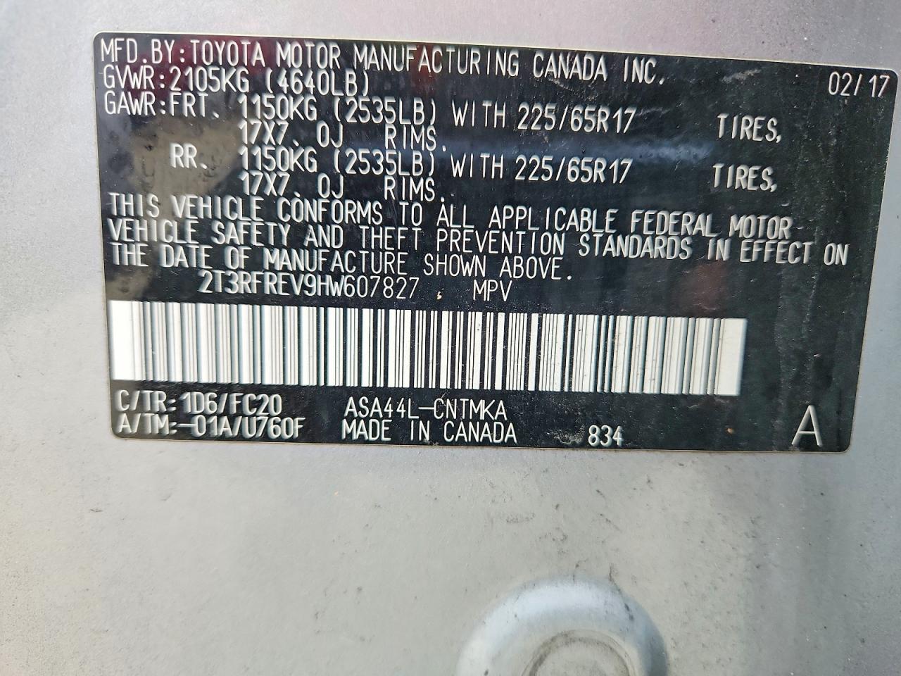 2017 TOYOTA RAV4 XLE photo 25