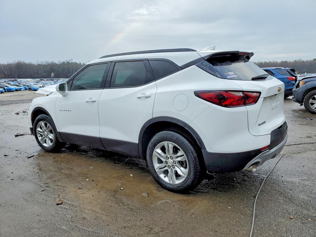2020 CHEVROLET BLAZER 2LT photo 2