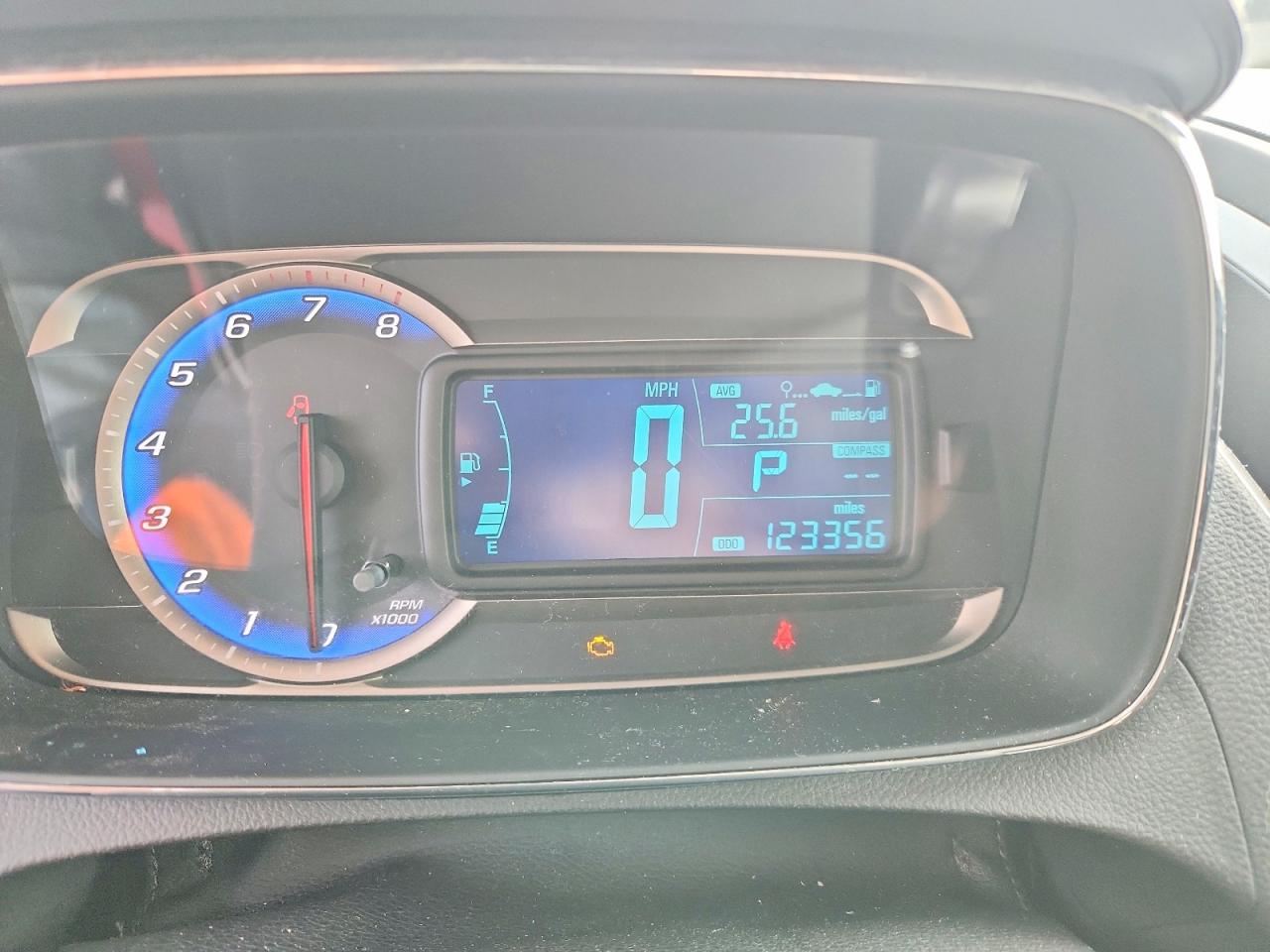 2015 CHEVROLET TRAX 1LT photo 9