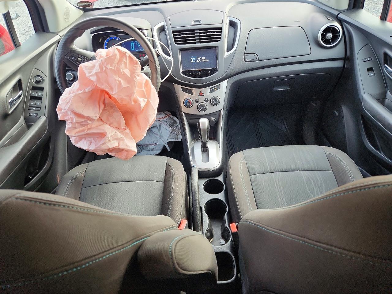 2015 CHEVROLET TRAX 1LT photo 8