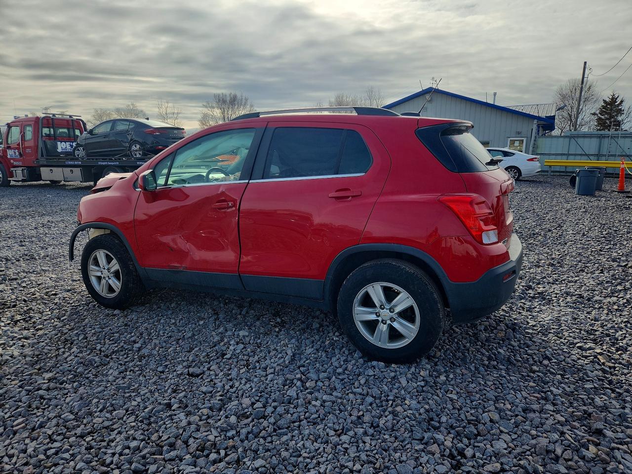 2015 CHEVROLET TRAX 1LT photo 2