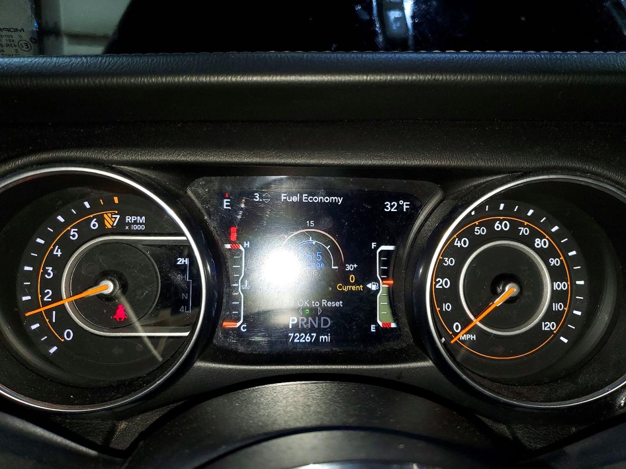 2018 JEEP WRANGLER UNLIMITED SAHARA photo 17