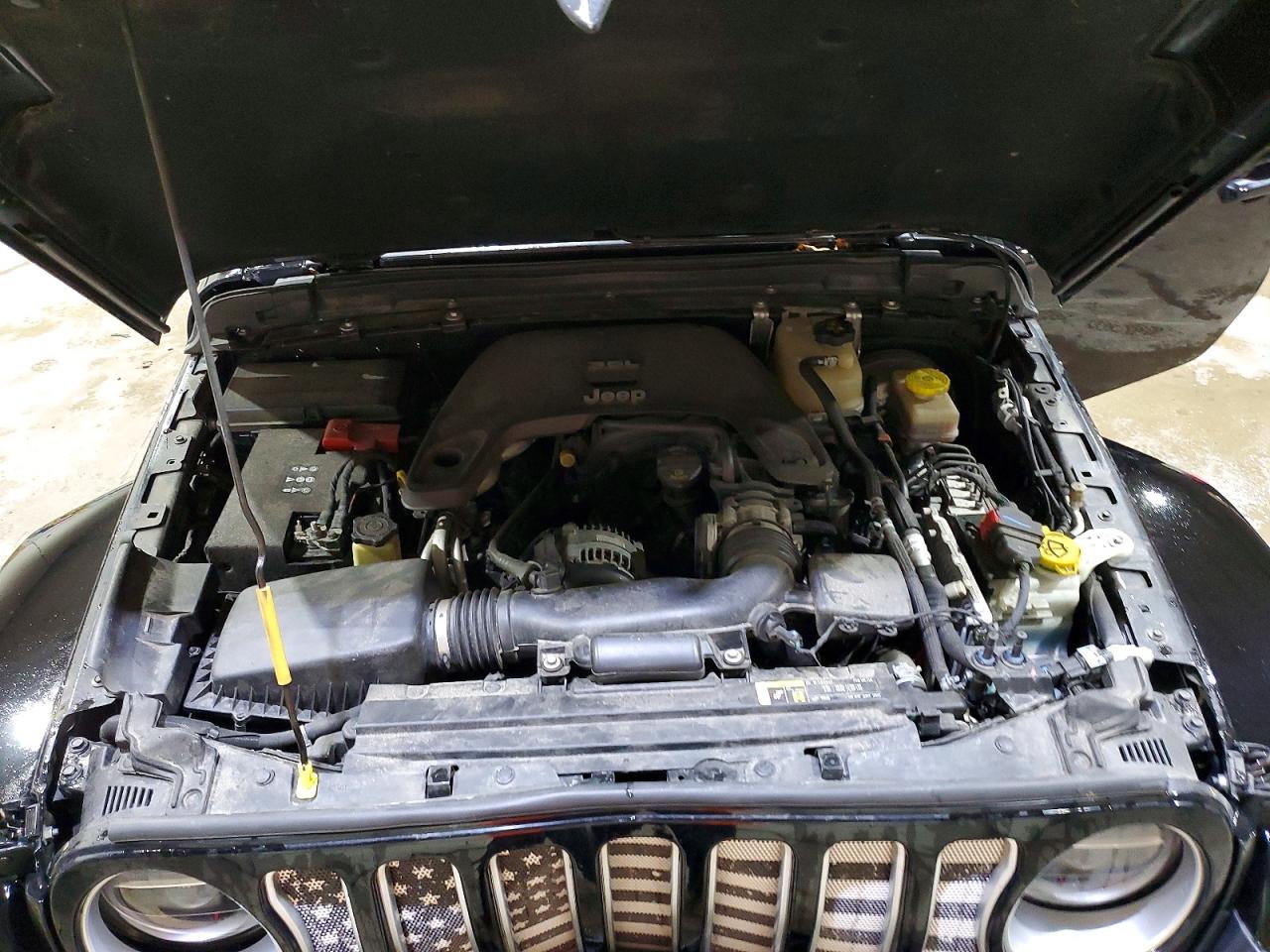 2018 JEEP WRANGLER UNLIMITED SAHARA photo 23