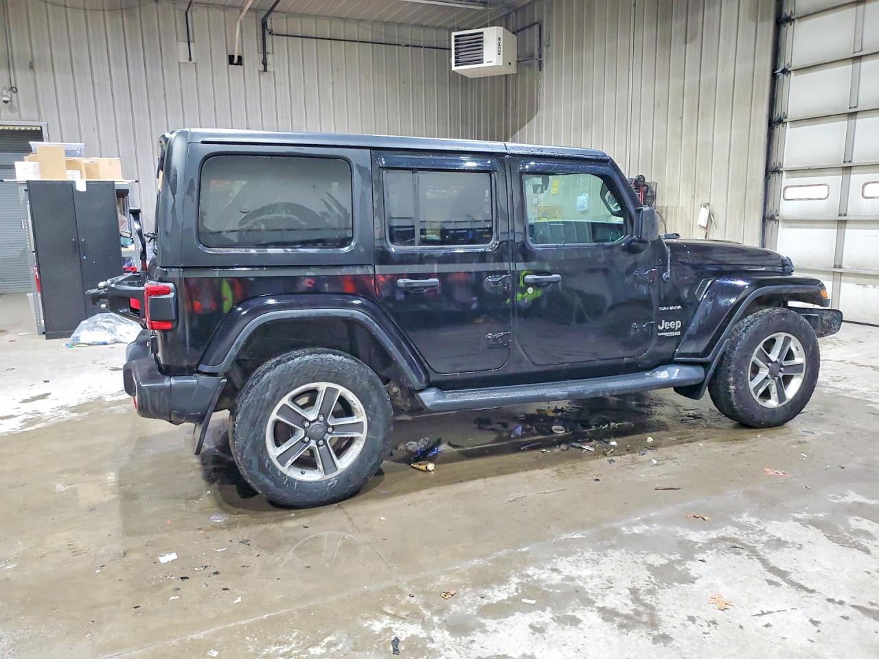 2018 JEEP WRANGLER UNLIMITED SAHARA photo 5