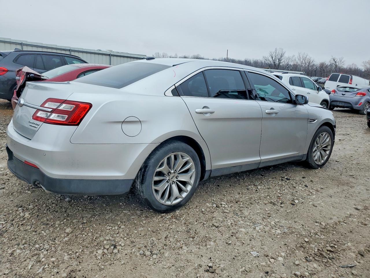 2015 FORD TAURUS LIMITED photo 5