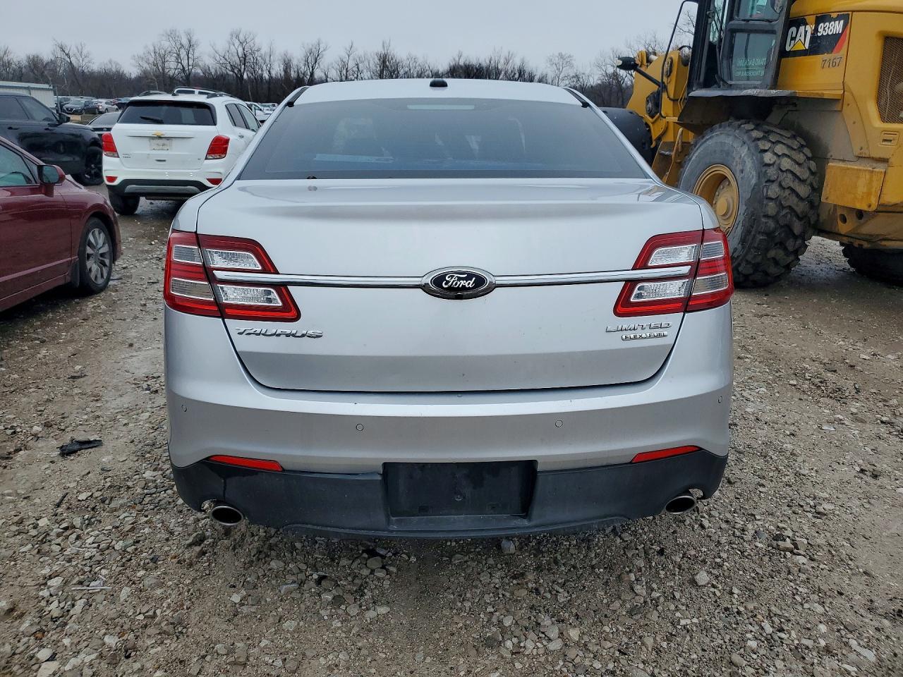 2015 FORD TAURUS LIMITED photo 11