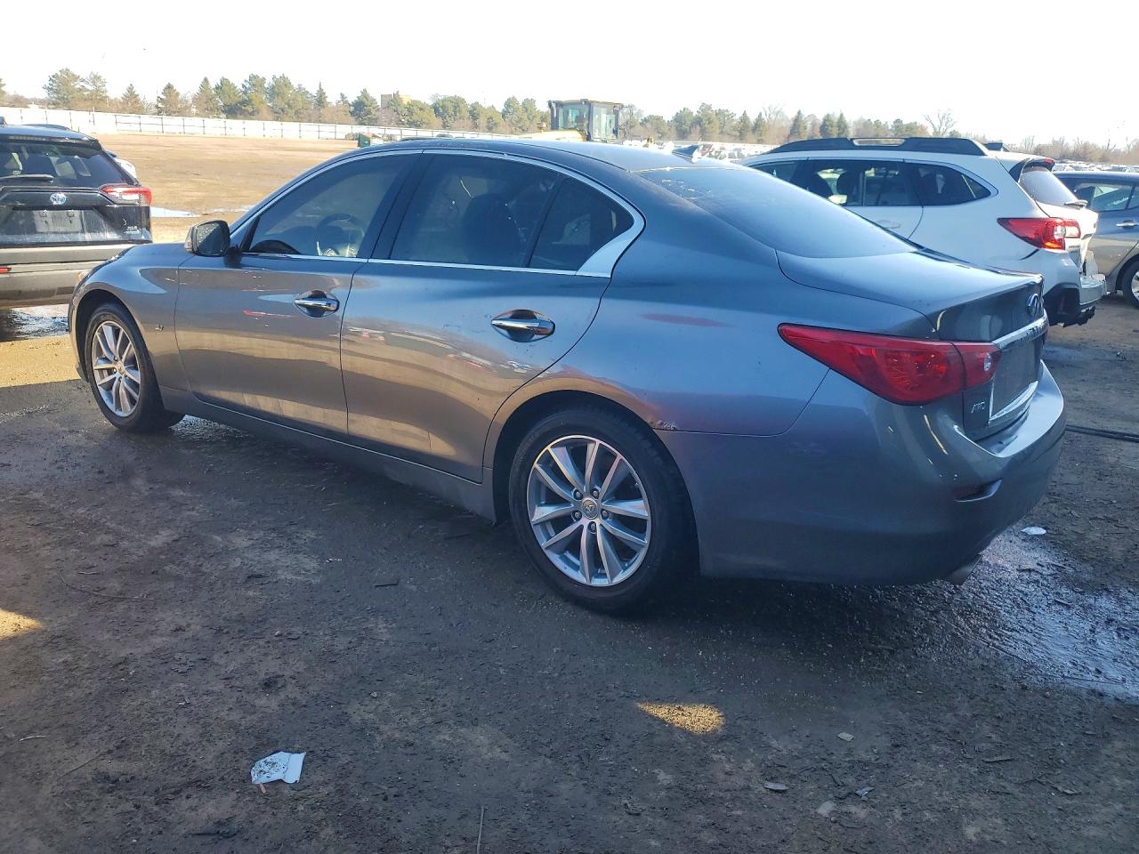 2015 INFINITI Q50 BASE photo 4