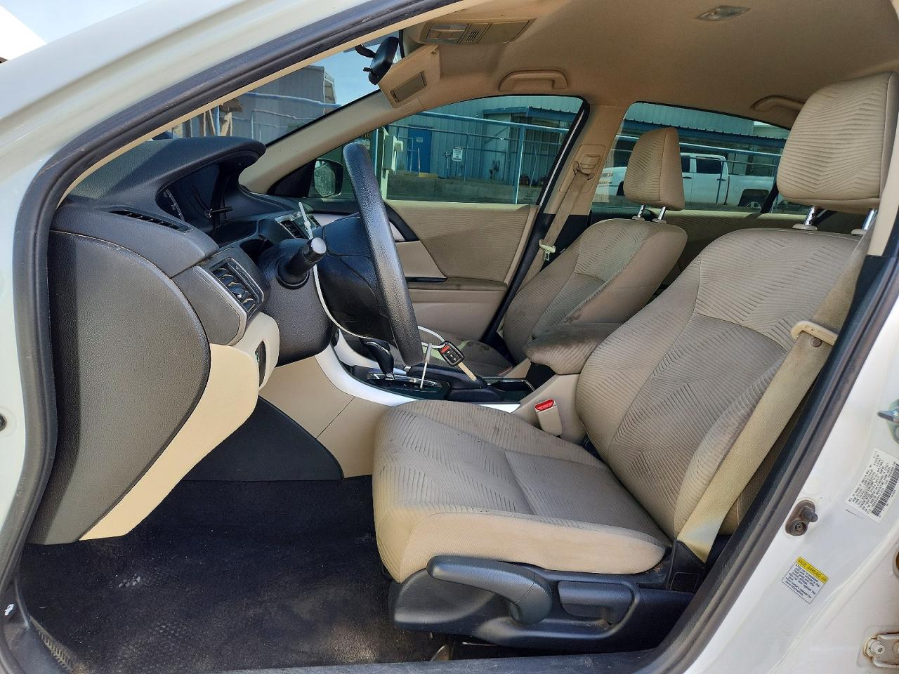 2015 HONDA ACCORD LX photo 13