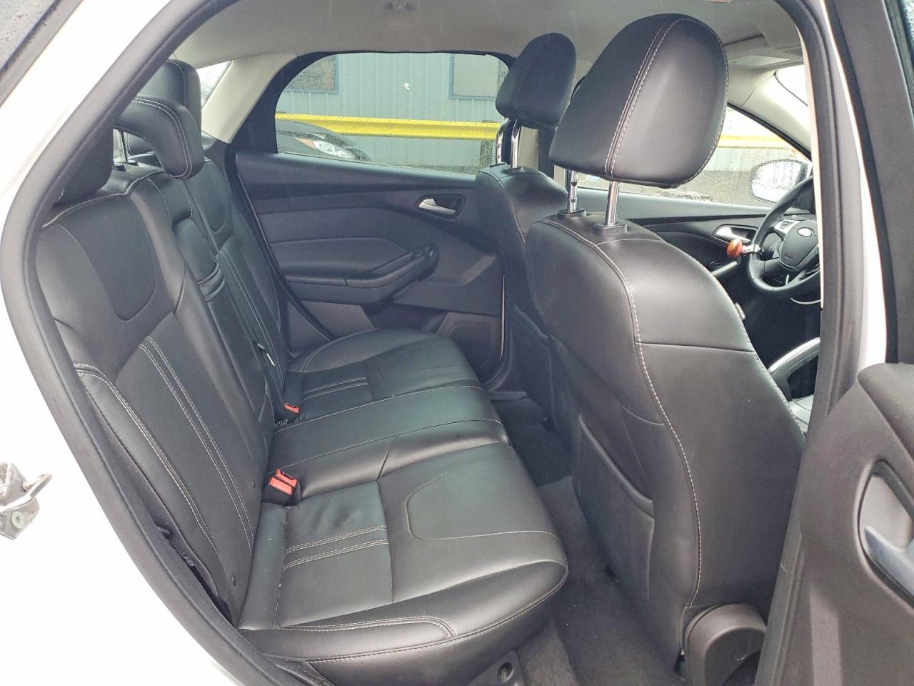 2013 FORD FOCUS SE photo 19