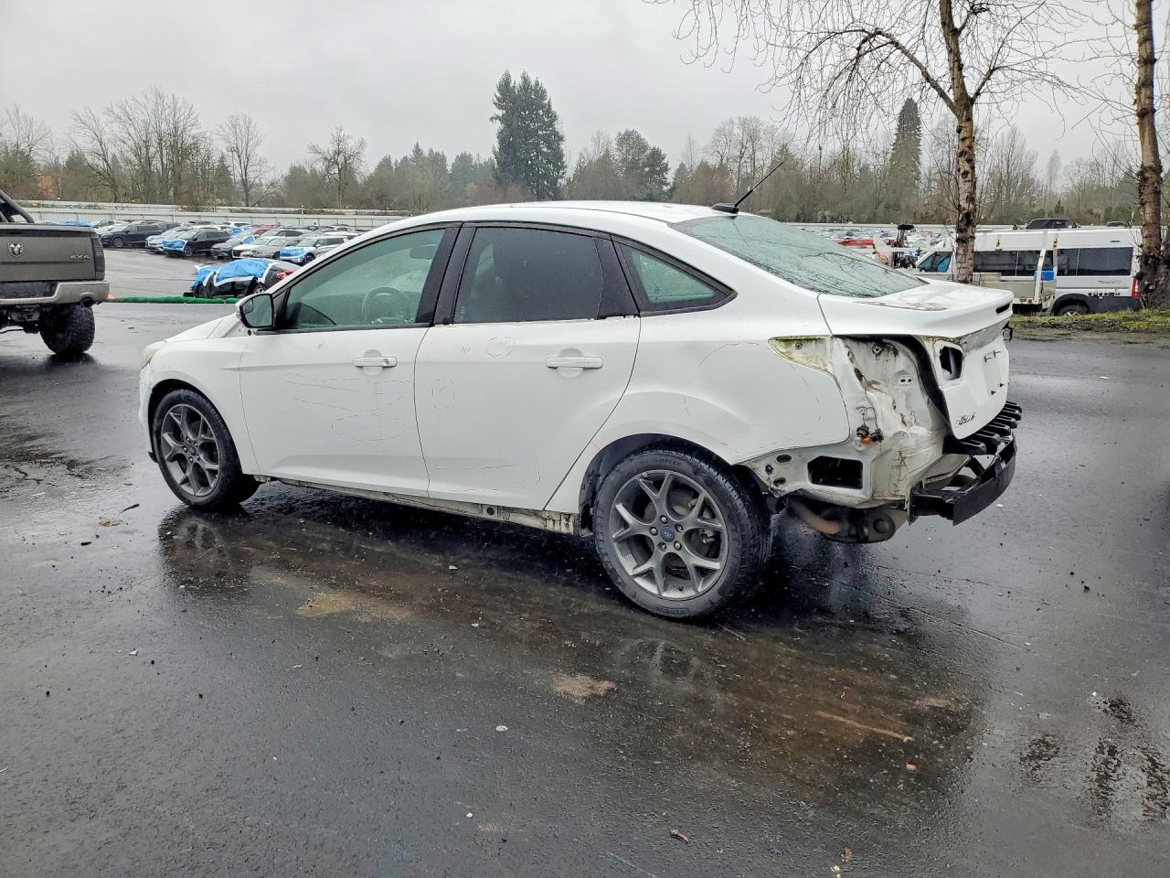 2013 FORD FOCUS SE photo 3