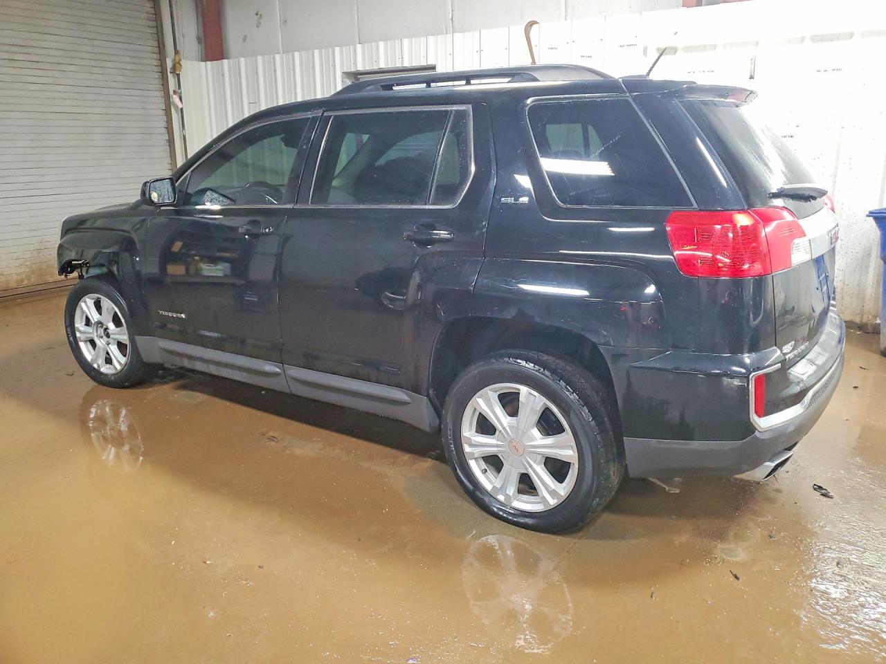 2017 GMC TERRAIN SLE photo 3