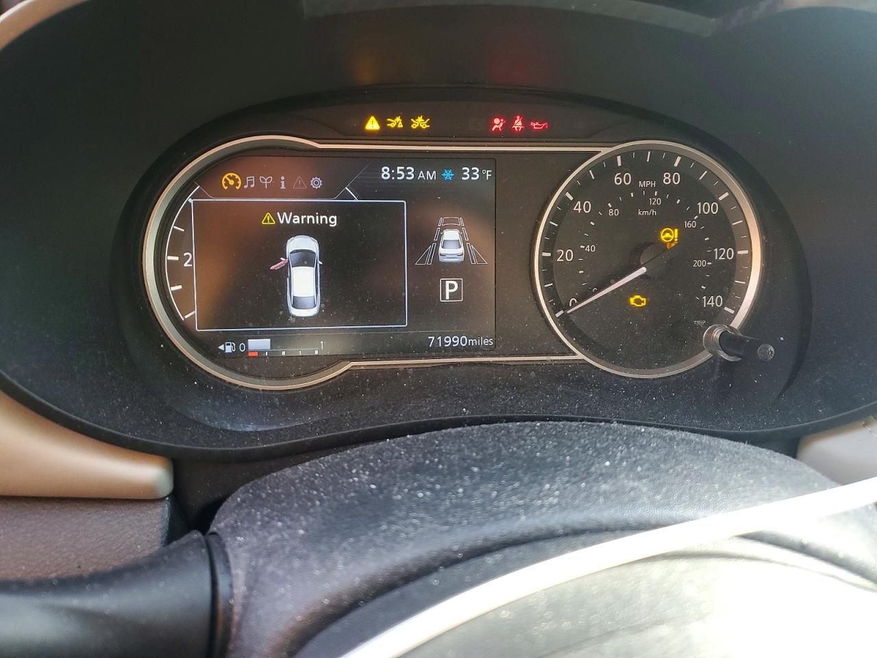 2020 NISSAN VERSA SV photo 9