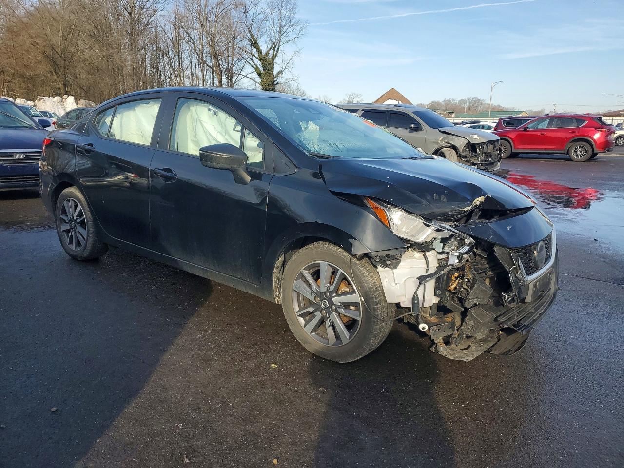 2020 NISSAN VERSA SV photo 4