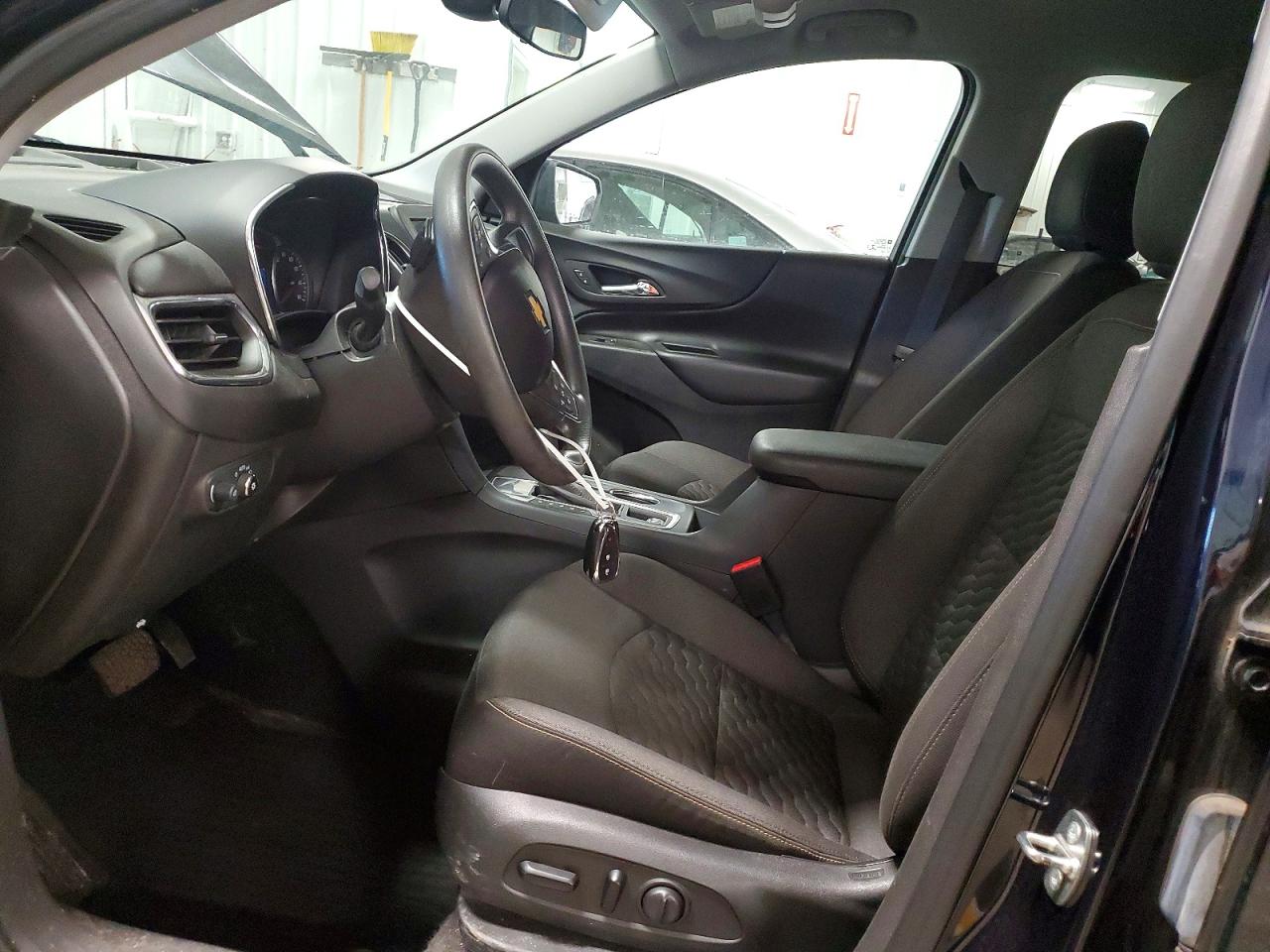2020 CHEVROLET EQUINOX LT photo 7