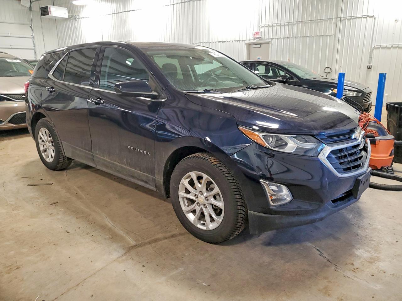 2020 CHEVROLET EQUINOX LT photo 4