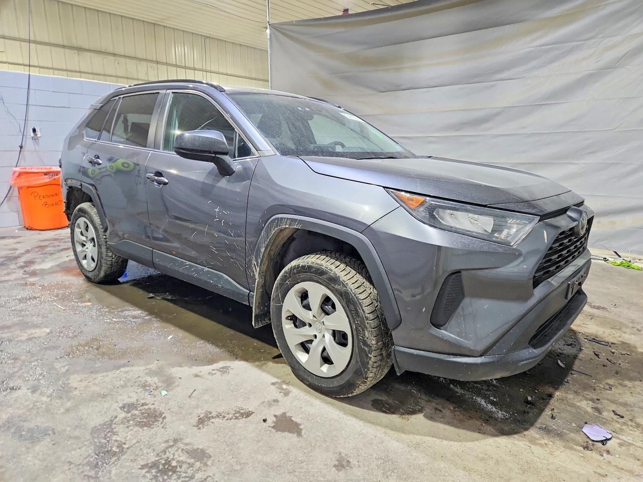 2021 TOYOTA RAV4 LE photo 10