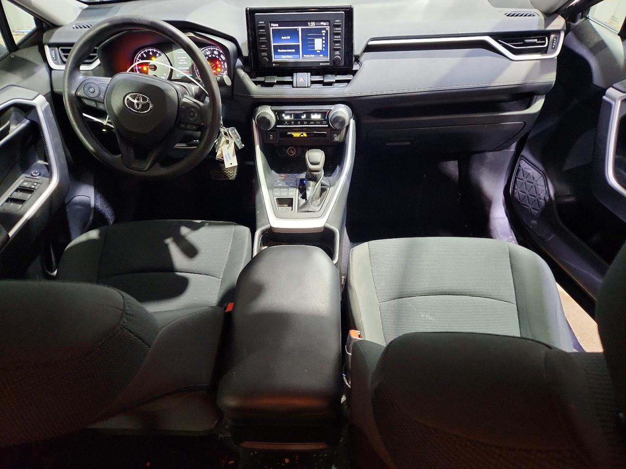 2021 TOYOTA RAV4 LE photo 22