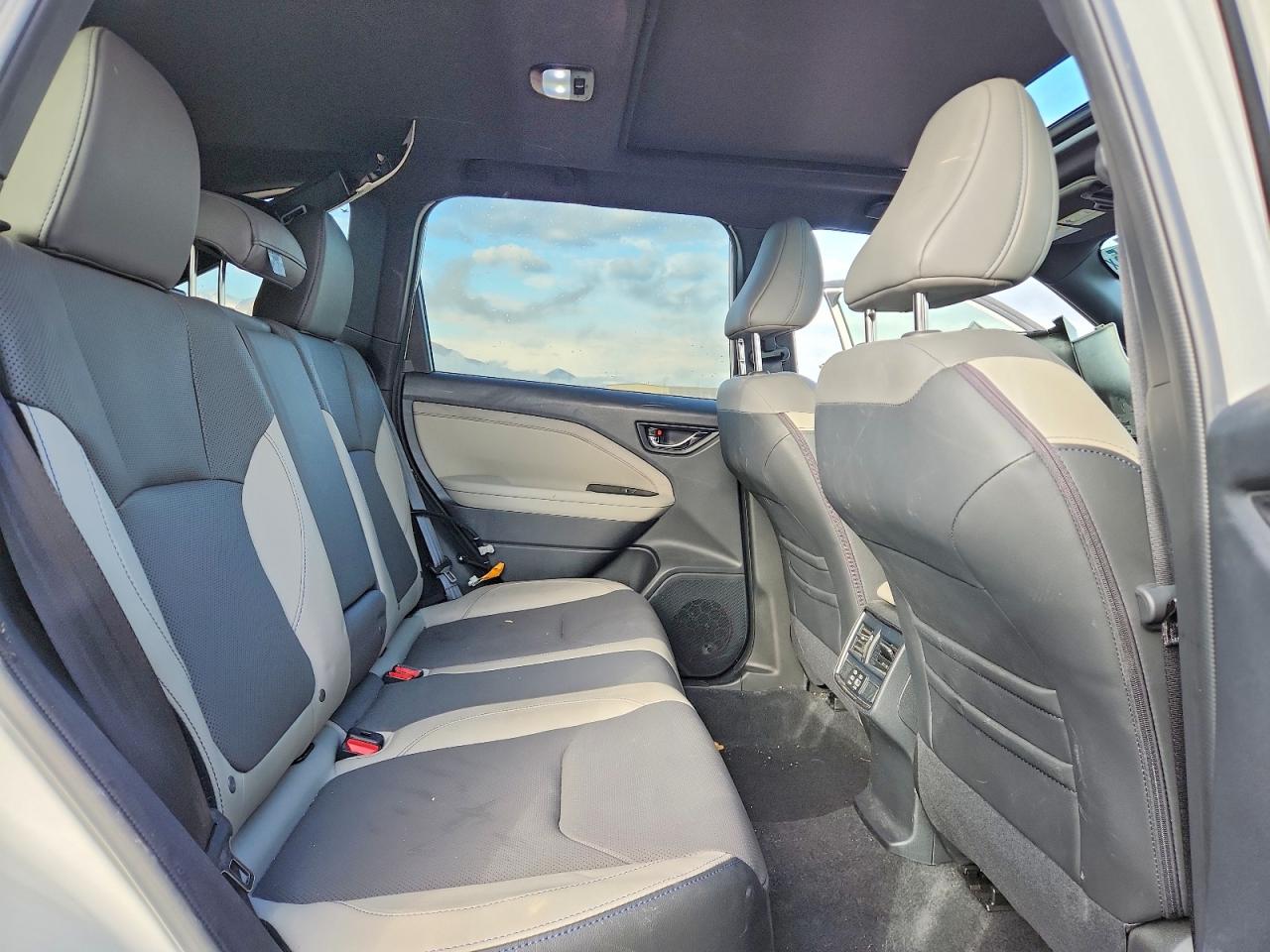 2025 SUBARU FORESTER LIMITED photo 10