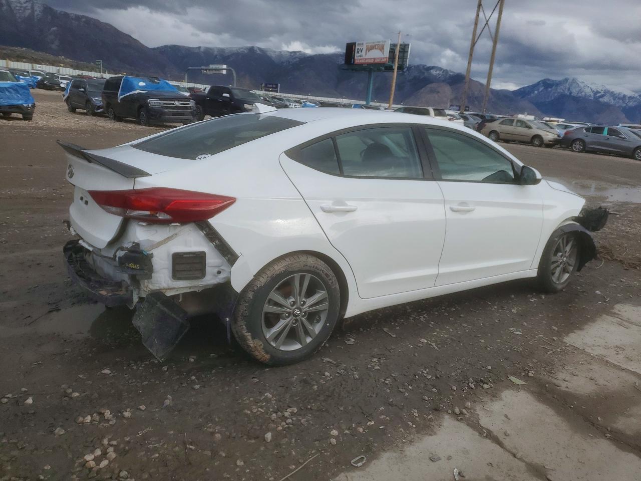 2018 HYUNDAI ELANTRA SEL photo 5