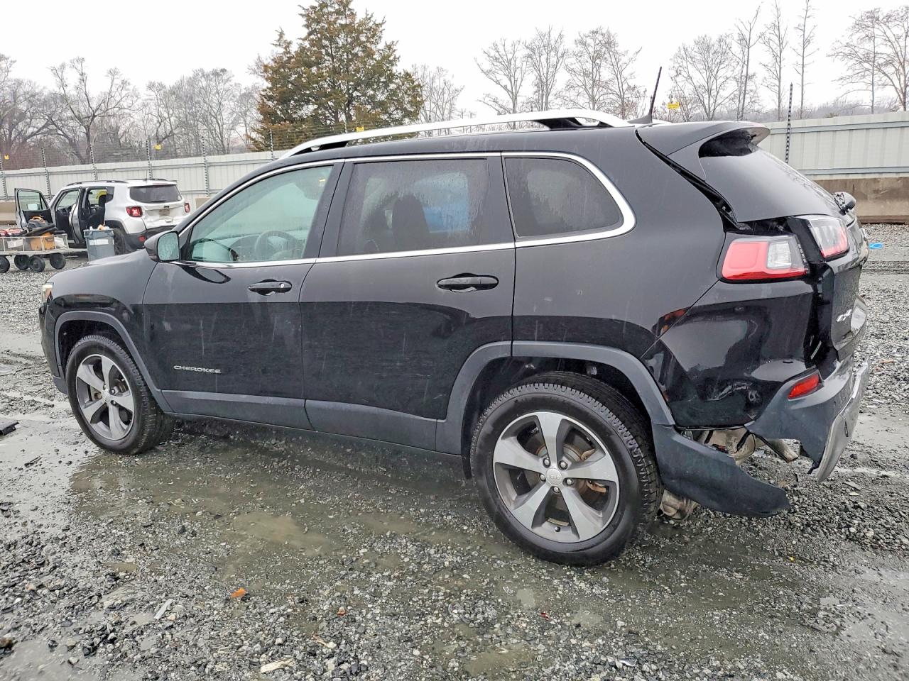 2019 JEEP CHEROKEE LIMITED photo 3