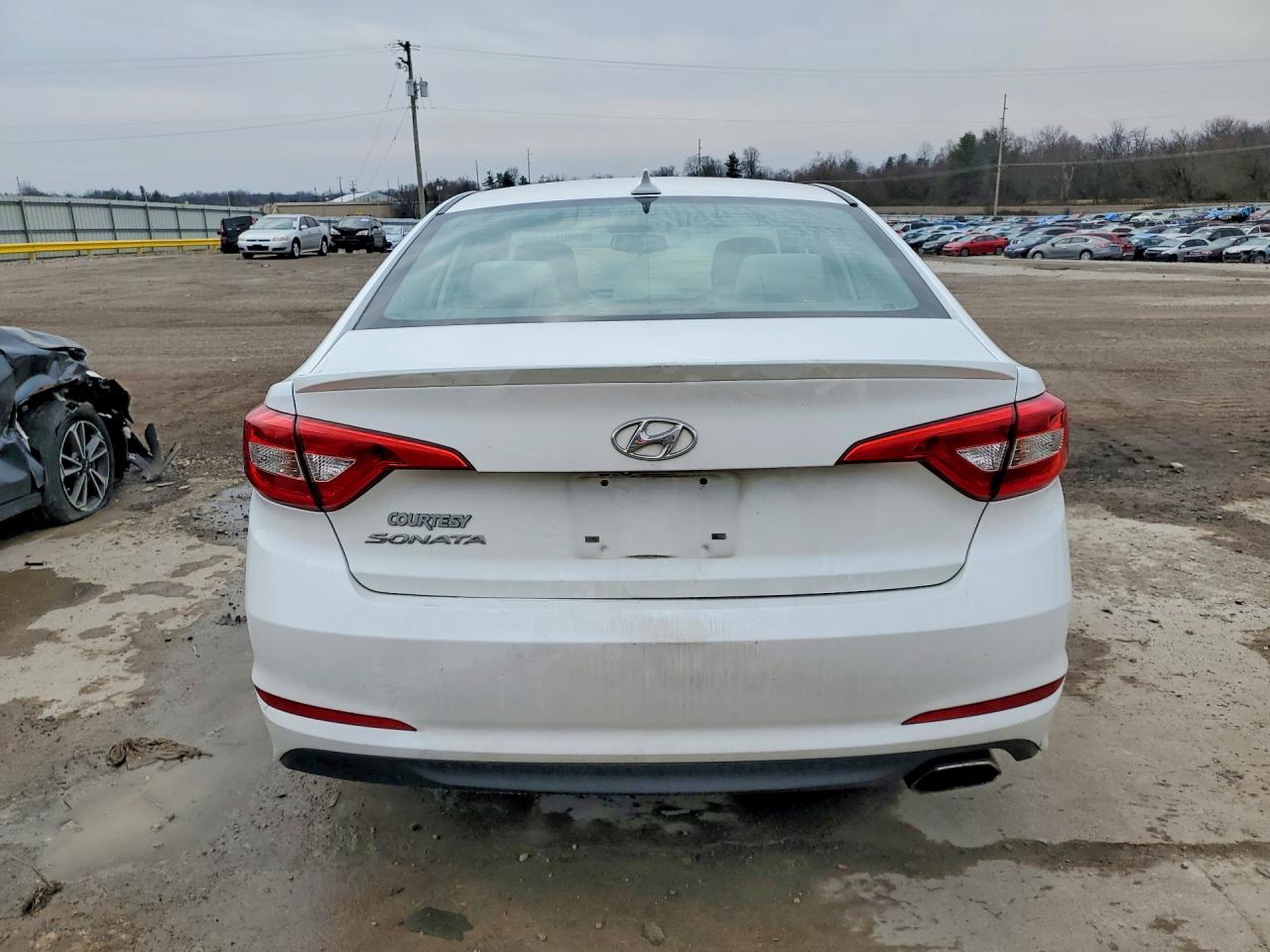 2016 HYUNDAI SONATA SE photo 11