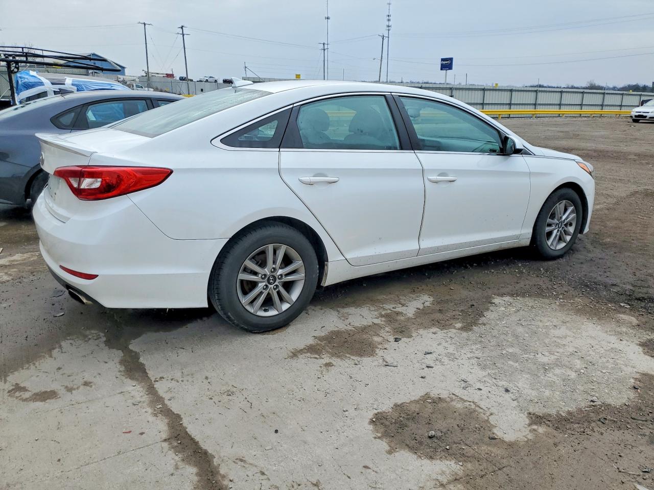 2016 HYUNDAI SONATA SE photo 5