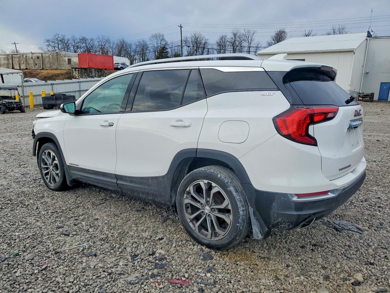 2019 GMC TERRAIN SLT photo 4