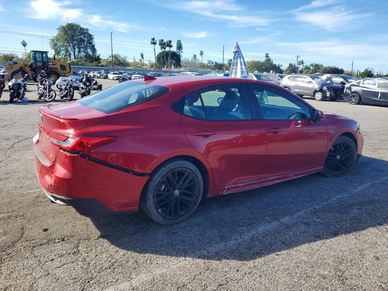 2025 TOYOTA CAMRY SE photo 5