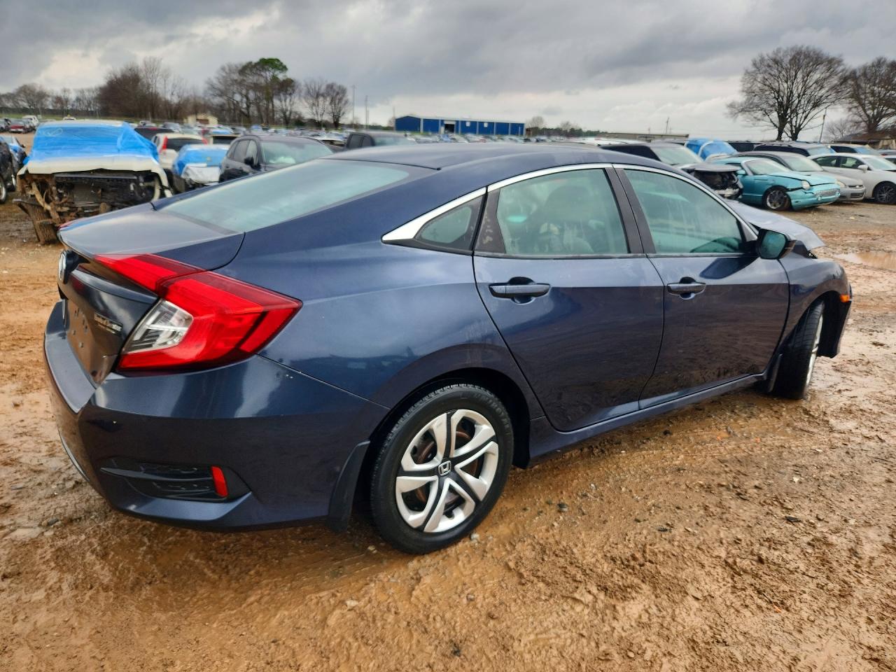2016 HONDA CIVIC LX photo 3