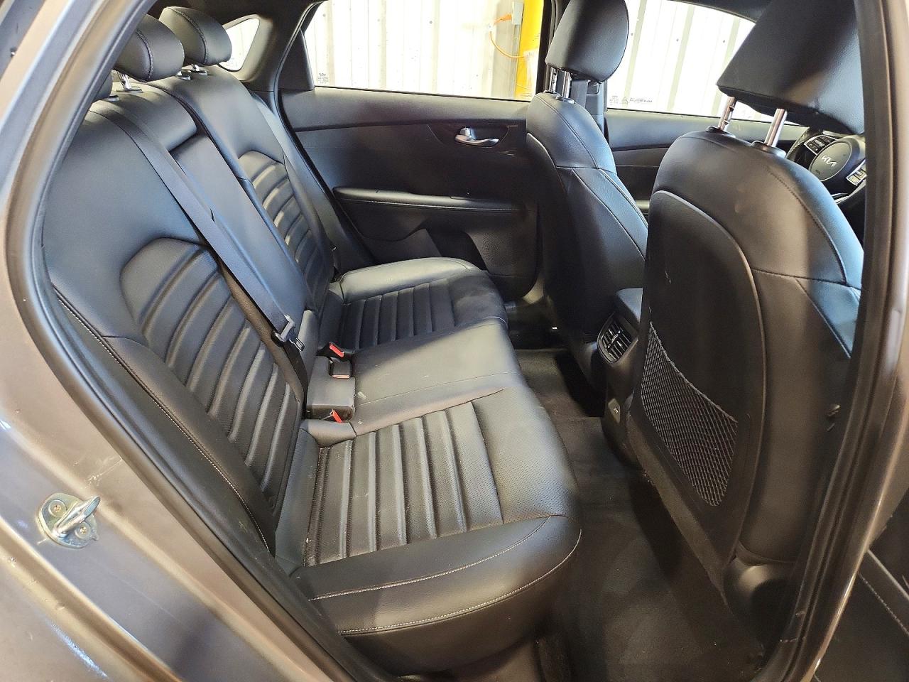 2023 KIA FORTE GT-LINE photo 10