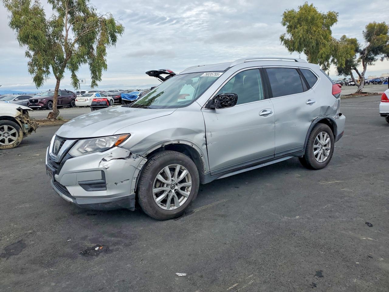 2017 NISSAN ROGUE