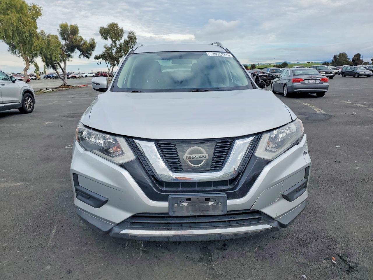 2017 NISSAN ROGUE SV photo 5
