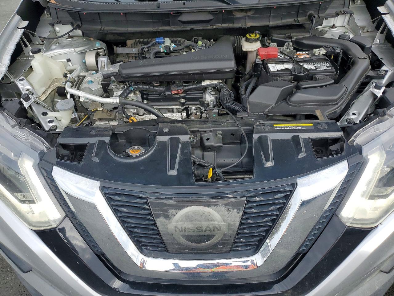 2017 NISSAN ROGUE SV photo 11