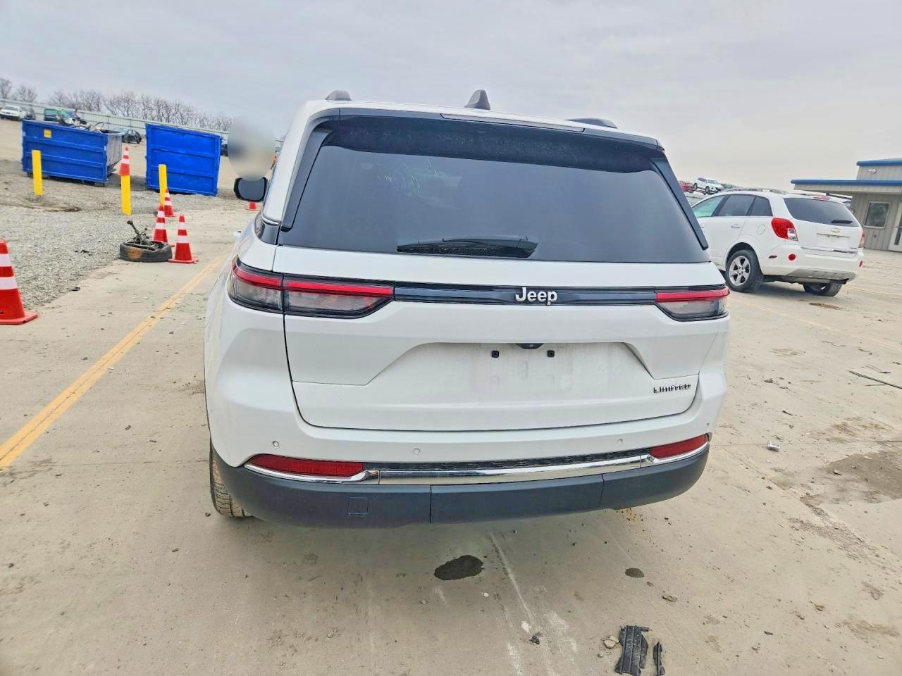 2023 JEEP GRAND CHEROKEE LIMITED photo 6