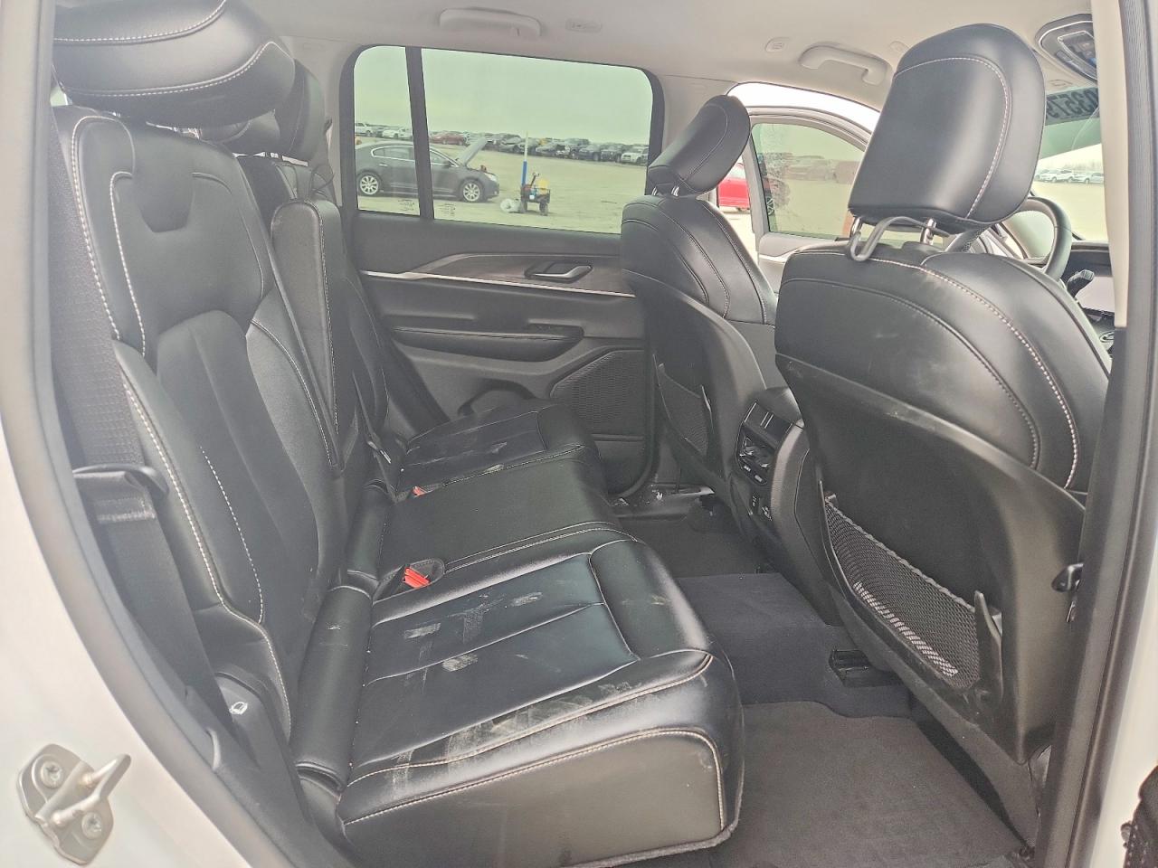 2023 JEEP GRAND CHEROKEE LIMITED photo 11