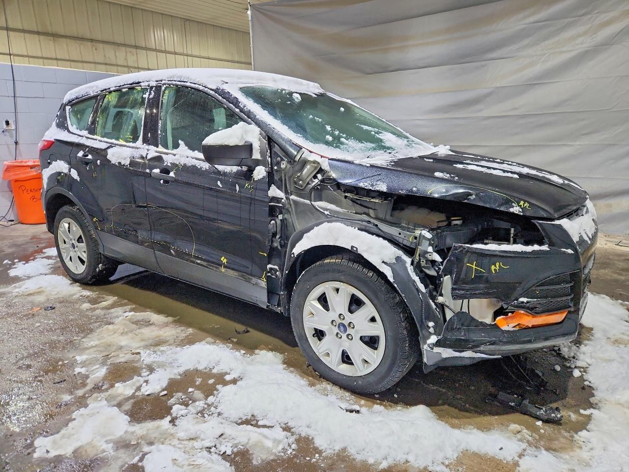 2013 FORD ESCAPE S photo 4
