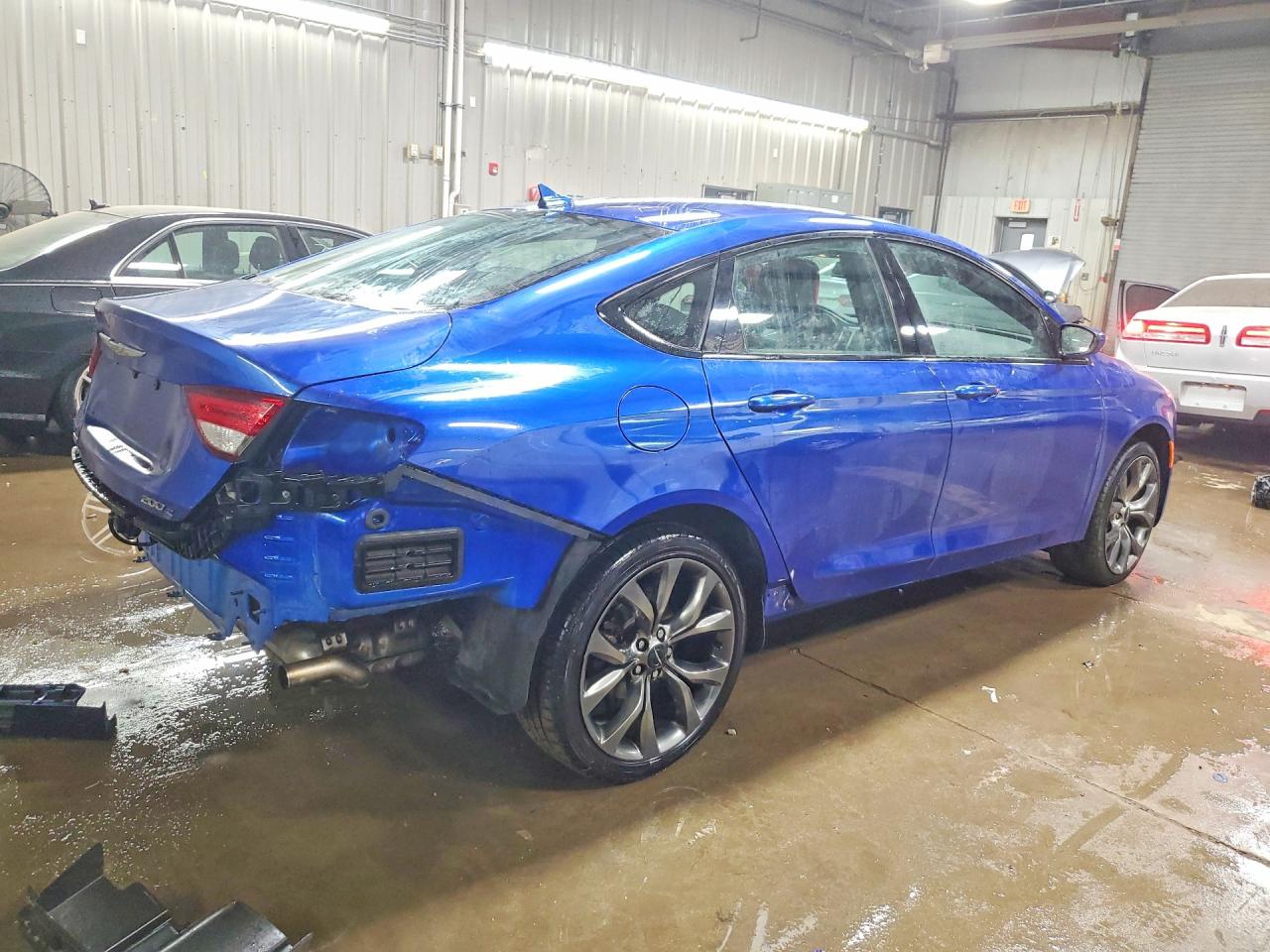 2015 CHRYSLER 200 S photo 5