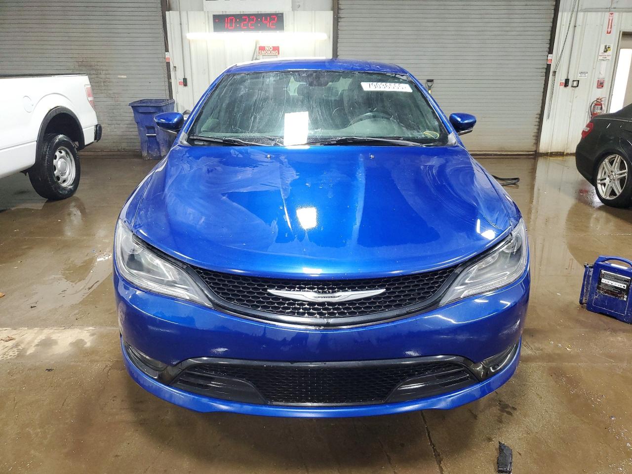 2015 CHRYSLER 200 S photo 9