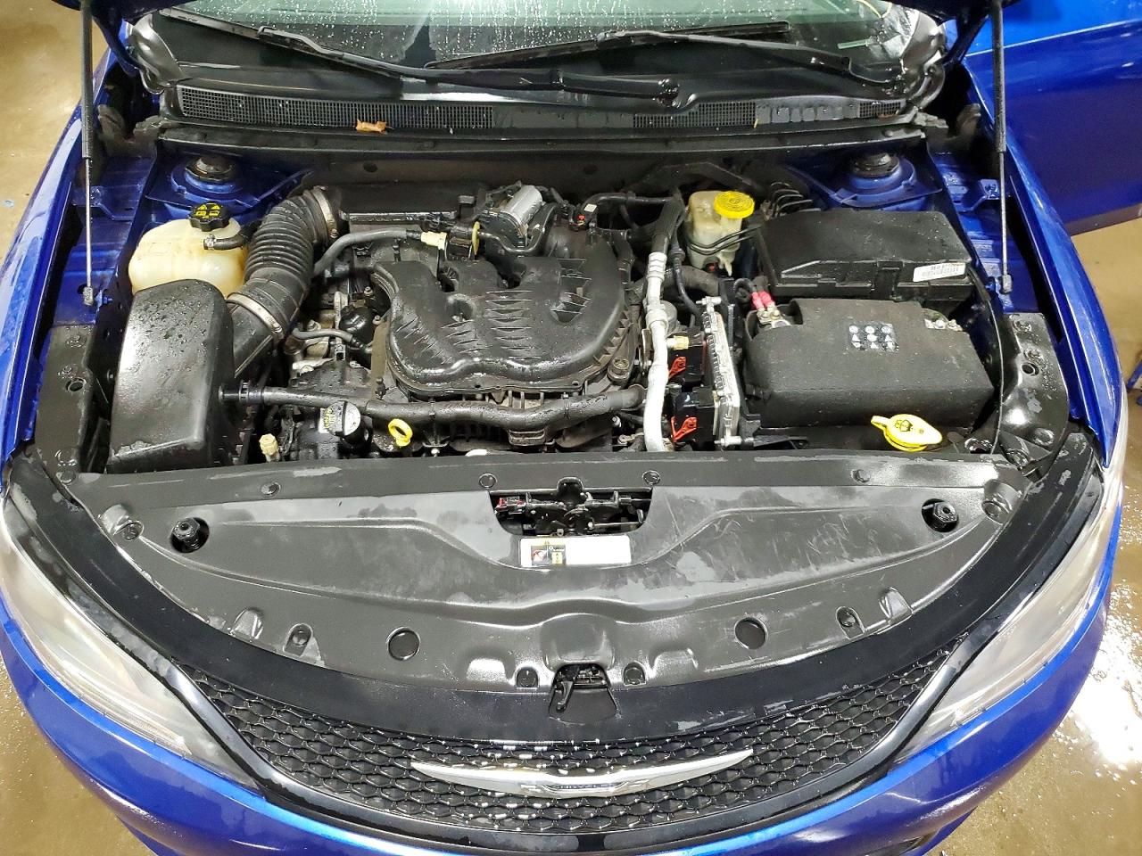2015 CHRYSLER 200 S photo 21