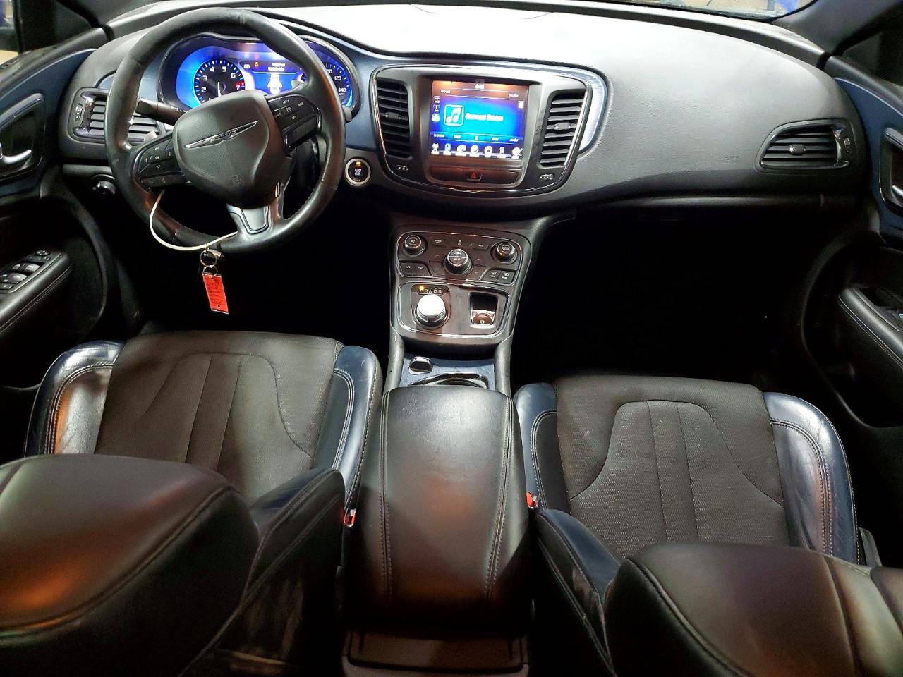 2015 CHRYSLER 200 S photo 15
