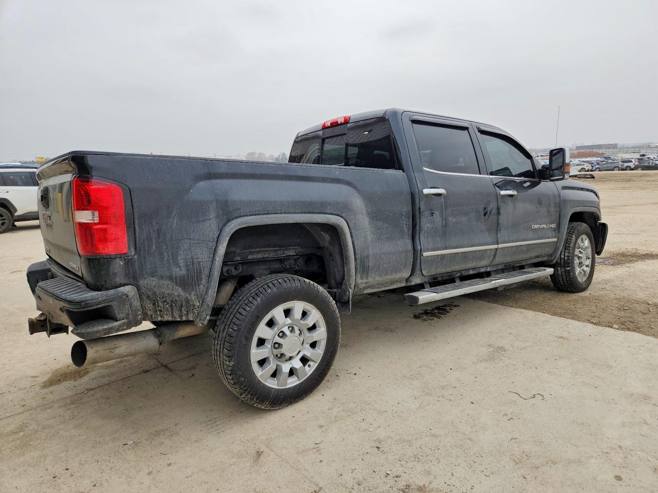 2019 GMC SIERRA K2500 DENALI photo 5