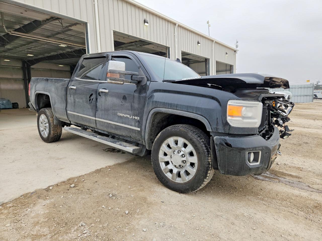 2019 GMC SIERRA K2500 DENALI photo 7