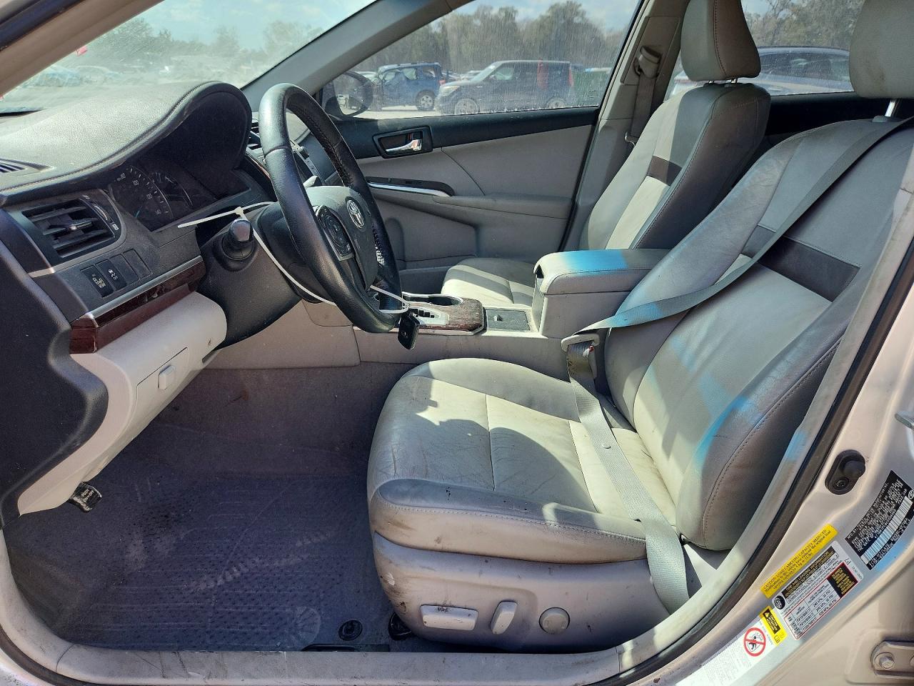 2012 TOYOTA CAMRY XLE V6 photo 13