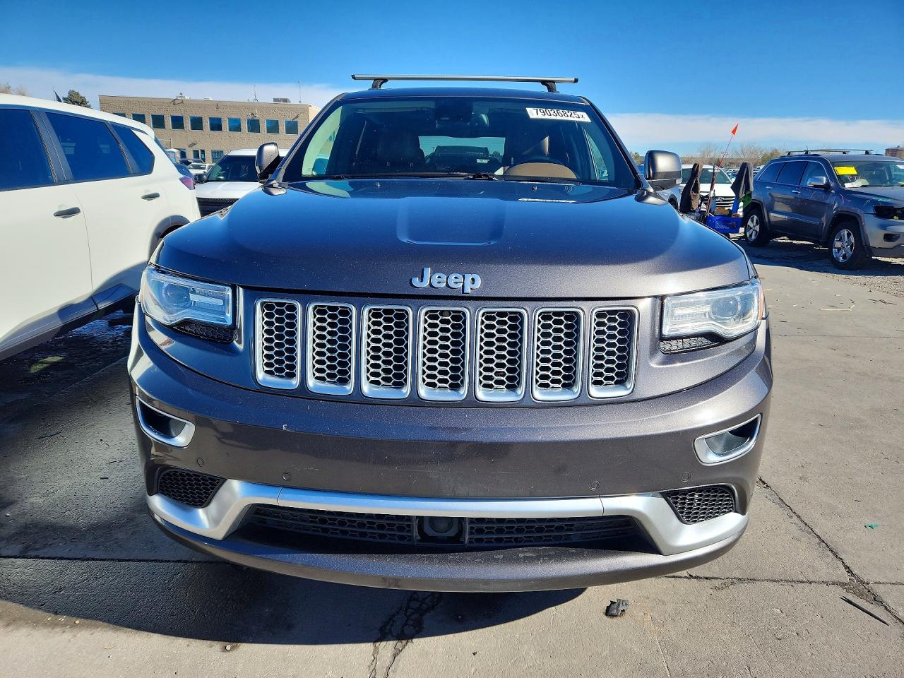 2015 JEEP GRAND CHEROKEE SUMMIT photo 9